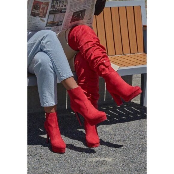 NIB Faux Suede Platform Stilleto Booties - Picture 6 of 7